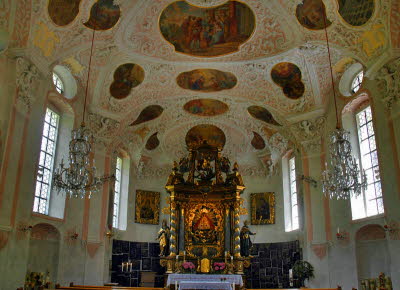 025-Maria-Gern-Altar